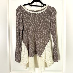 Antropologie Clu + willoughby peplum top with lace trim, Size XS